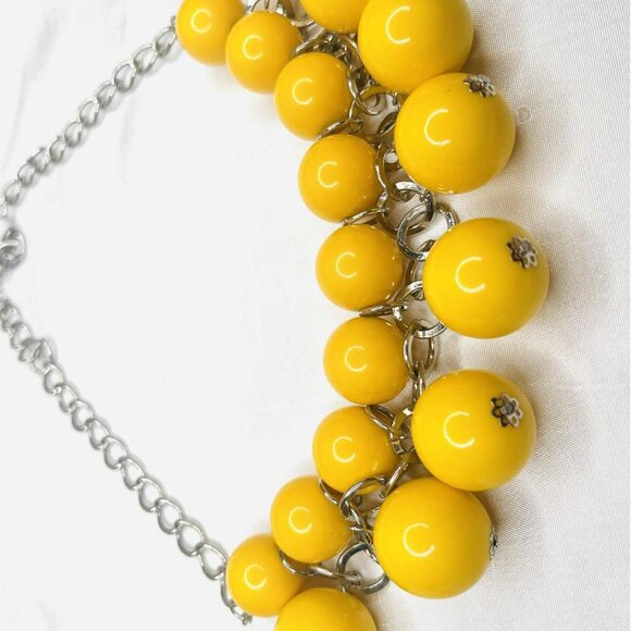 Vintage Yellow Ceramic Bead Necklace – Statement Style, 1990s - Picture 4 of 10